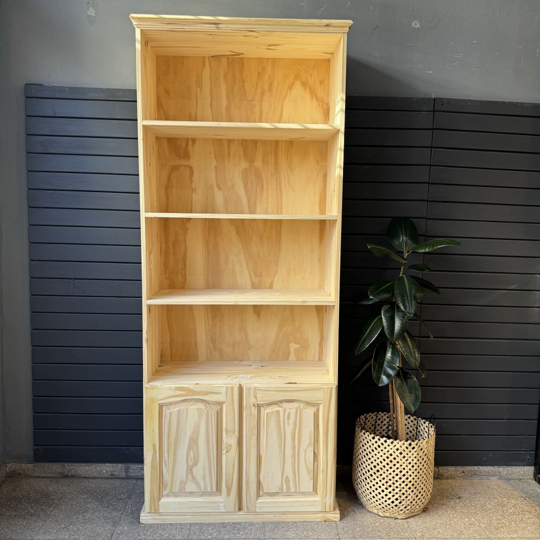 biblioteca-recta-profunda-con-puerta-080-1099