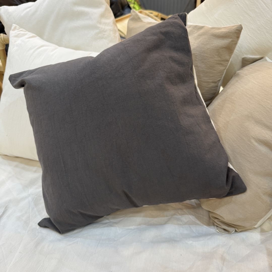 almohadon-deco-liso-40-x-40-3459