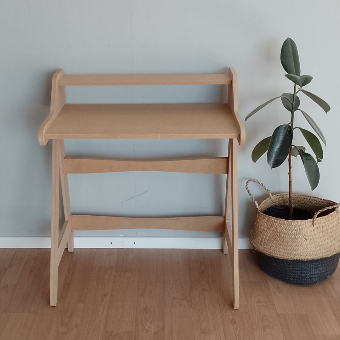 Montessori Escritorio Juvenil 080