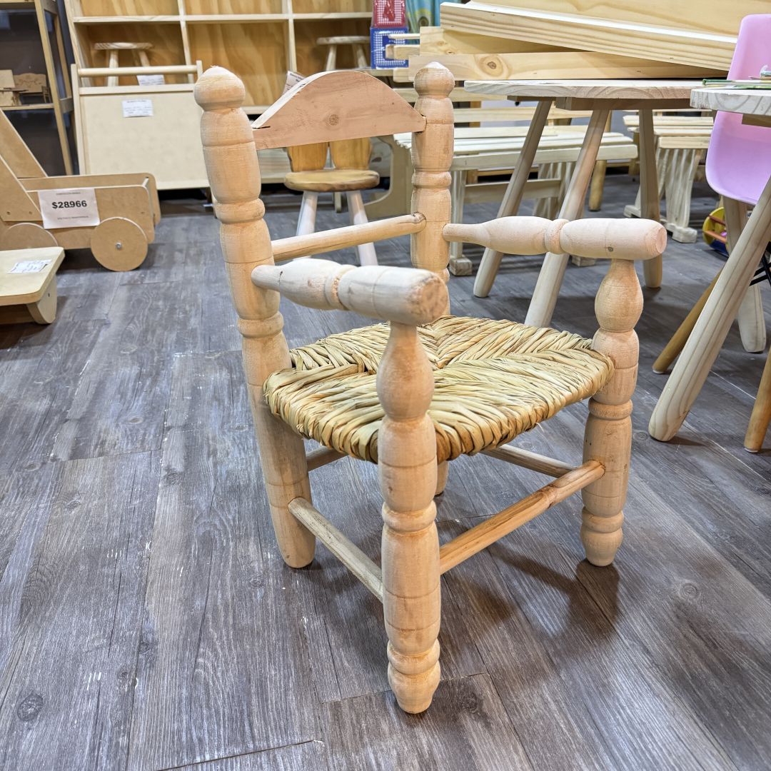 silla-infantil-empajada-con-apoya-brazos-35952