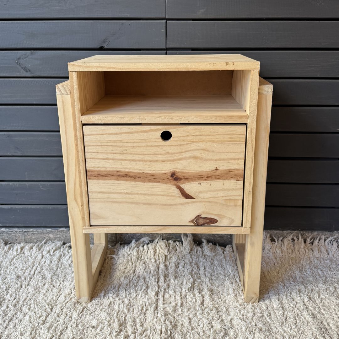 mesa-de-luz-nordica-1-hueco--1-puerta-4282